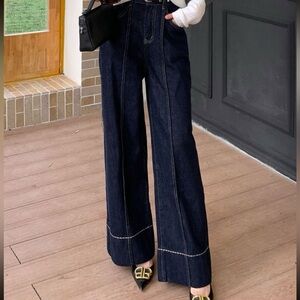 Commense Wide leg jeans in size xl (12)